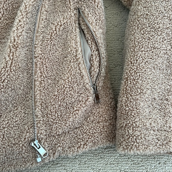 Superdown teddy coat / jacket - Picture 3 of 3